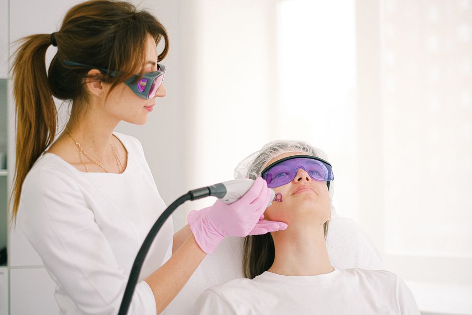 Cosmetic clinic PPC campaign targeting high-intent patients to generate quality leads and increase consultations.