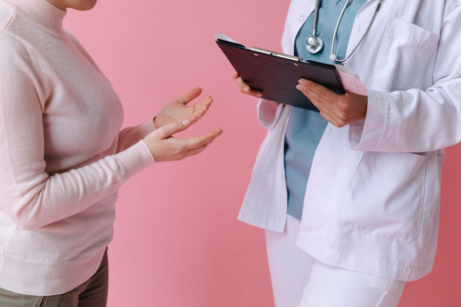 Healthcare provider managing a PPC campaign to generate qualified patient leads and increase clinic bookings.